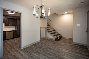 West Towne Manor in Knoxville, TN - Building Photo - Interior Photo