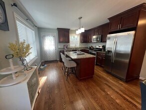 54 Pierce Ave in Worcester, MA - Building Photo - Building Photo