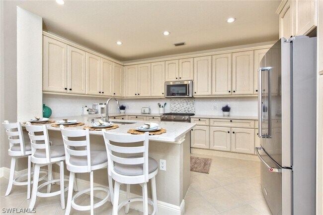 property at 9242 Tesoro Ln
