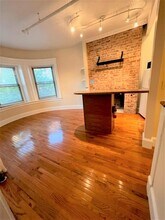 910 Massachusetts Ave, Unit 1 in Cambridge, MA - Foto de edificio - Building Photo