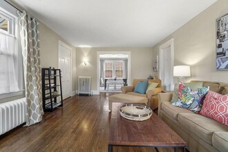 5 Greenlawn Ave in Wellesley, MA - Building Photo - Building Photo