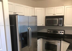 202 NW 14th Ave in Fort Lauderdale, FL - Building Photo - Building Photo
