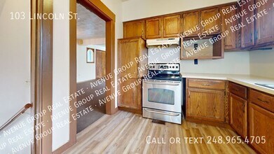 103 Lincoln St in Pontiac, MI - Building Photo - Building Photo