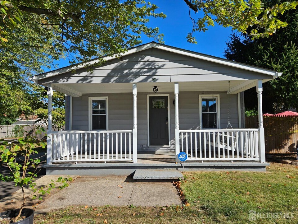 60 6th Ave in Hamilton Township, NJ - Building Photo