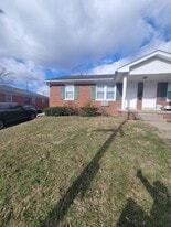 1969 Fair Oaks Dr in Lexington, KY - Building Photo