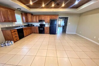406 Churchill St in Lake Charles, LA - Building Photo - Building Photo