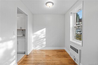 700 Scarsdale Ave in Scarsdale, NY - Building Photo - Building Photo