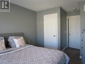 434 Athabasca Cmn in Oakville, ON - Building Photo