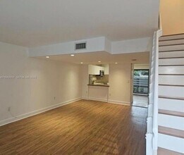 7870 SW 102nd Ln in Miami, FL - Building Photo - Building Photo