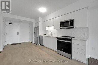 93 Arthur St S in Guelph, ON - Building Photo - Building Photo