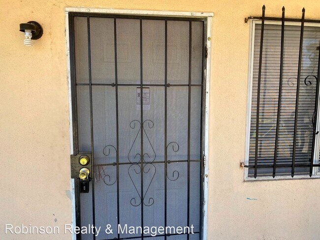 833 N Bruce St in Las Vegas, NV - Building Photo - Building Photo