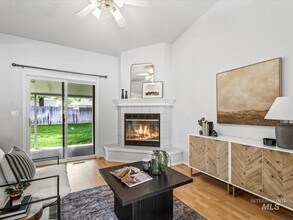 233 S Duke Ave in Eagle, ID - Building Photo - Building Photo