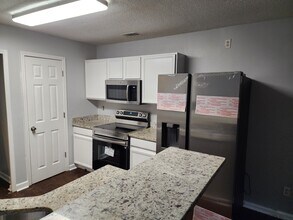 2378 Charleston Pointe SE in Atlanta, GA - Building Photo - Building Photo