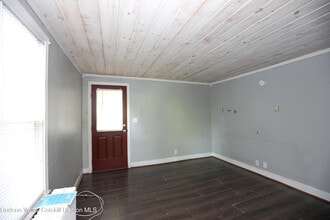343 Washington Ave in Kingston, NY - Building Photo - Building Photo