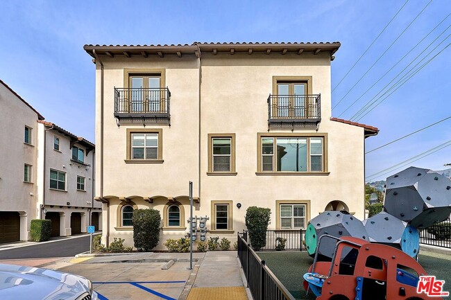 property at 11842 Nixon Ln