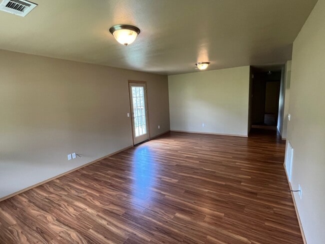 808 W 13th St in Russellville, AR - Building Photo - Building Photo