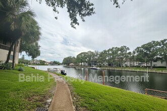 6308 Newtown Cir in Tampa, FL - Foto de edificio - Building Photo