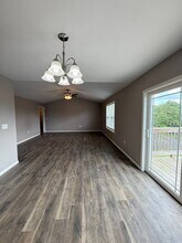 185 Bald Cypress Ct in Hollister, MO - Building Photo - Building Photo