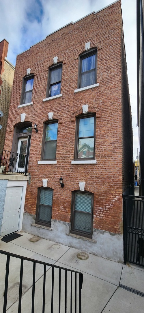 1245 N Cleaver St in Chicago, IL - Building Photo - Building Photo