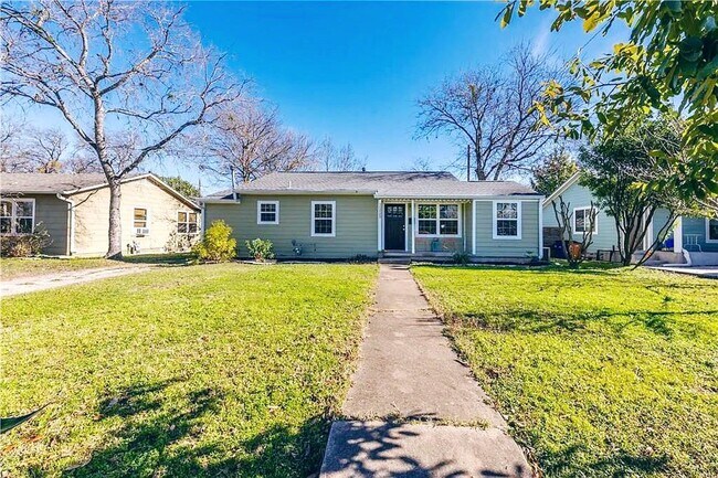 property at 3305 Larry Ln