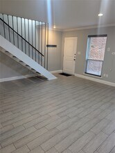 2503 McCue Rd in Houston, TX - Building Photo - Building Photo