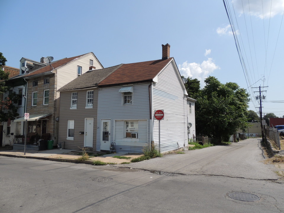 129 N Pine St in York, PA - Building Photo