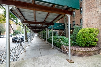 The Forester in Forest Hills, NY - Building Photo - Building Photo