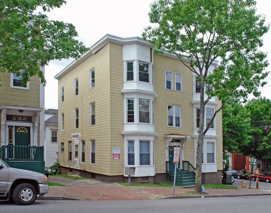 232-236 High St in Portland, ME - Foto de edificio