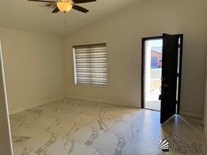 460 Edna Lopez Ct in San Luis, AZ - Building Photo - Building Photo