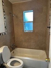 5501 SW 32nd Ct, Unit North Unit in Pembroke Park, FL - Building Photo - Building Photo