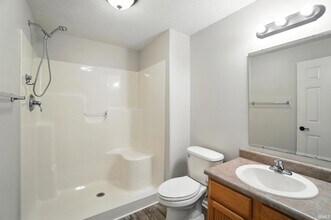 12562 Shearwater Run in Fort Wayne, IN - Building Photo - Building Photo