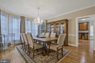 2393 Watters Glen Ct in Falls Church, VA - Building Photo - Building Photo