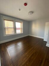 466 Commonwealth Ave in Boston, MA - Foto de edificio - Building Photo