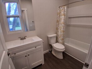 517 Lagrange St, Unit 2 in Toledo, OH - Building Photo - Building Photo