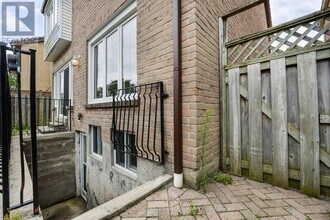 44 Carlisle Crescent in Toronto, ON - Building Photo - Building Photo