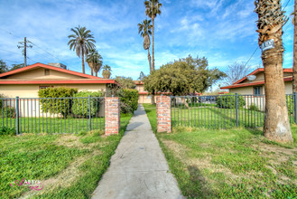 900 Terrace Way in Bakersfield, CA - Building Photo - Building Photo