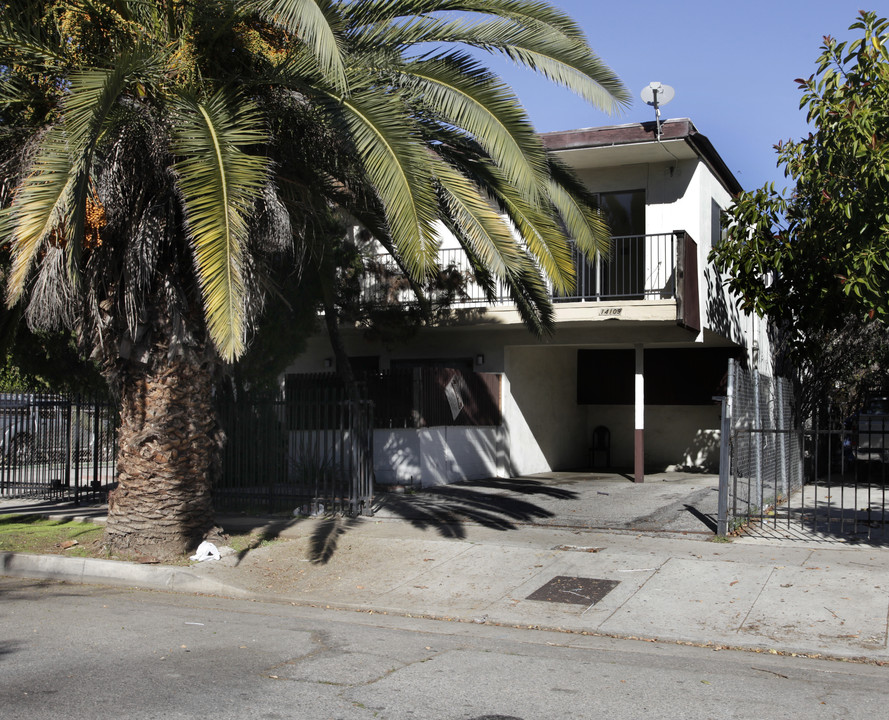 14109 Erwin St in Van Nuys, CA - Building Photo