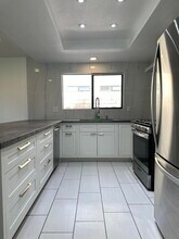 27131 Shadowcrest Ln in Cathedral City, CA - Building Photo - Building Photo