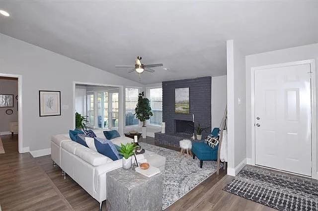 property at 3105 Medina St