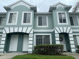 2031 Fluorshire Dr in Brandon, FL - Building Photo