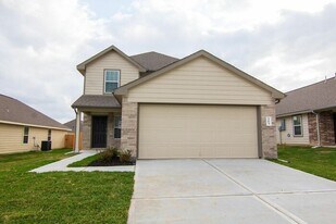 205 Blue Crane St in Huntsville, TX - Building Photo