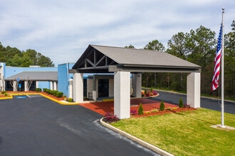 Skytop Studio Lofts in Rome, GA - Foto de edificio - Building Photo