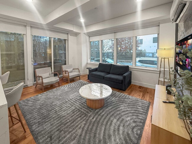 236 W Thompson St in Philadelphia, PA - Foto de edificio - Building Photo