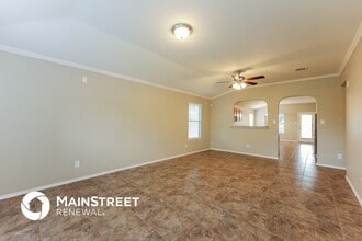 10211 Round Rock Way in Universal City, TX - Foto de edificio - Building Photo