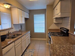 2743 Ferry Landing in Sugar Land, TX - Foto de edificio - Building Photo