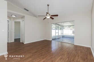 214 Chardonnay Pl in Valrico, FL - Foto de edificio - Building Photo