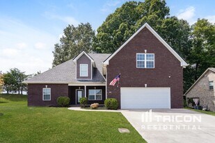 1045 Grace Rd in Ashland City, TN - Building Photo