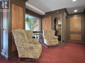 740 Eglinton Ave W in Toronto, ON - Building Photo - Building Photo