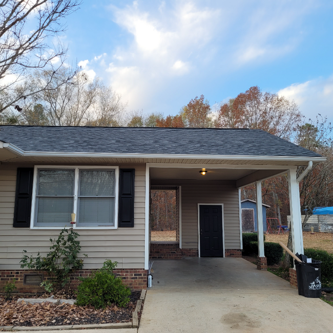 2827 Kendlewood Dr in Lancaster, SC - Building Photo - Building Photo