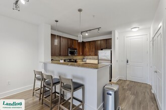 7373 Valley View Ln in Dallas, TX - Building Photo - Building Photo